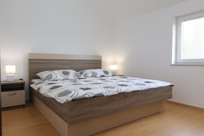 2 chambres, accĂšs Internet, draps fournis