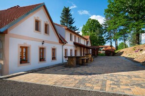 Exterior - Andělský Dvůr (Svetce)