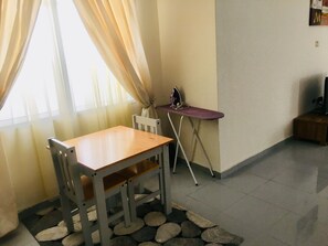 Apartment | In-room dining