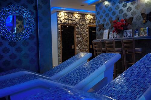 Hot stone massages, deep-tissue massages, Swedish massages