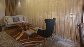 Classic Suite | Living area | Flat-screen TV - Saabhi Hotel Jabi (Abuja)