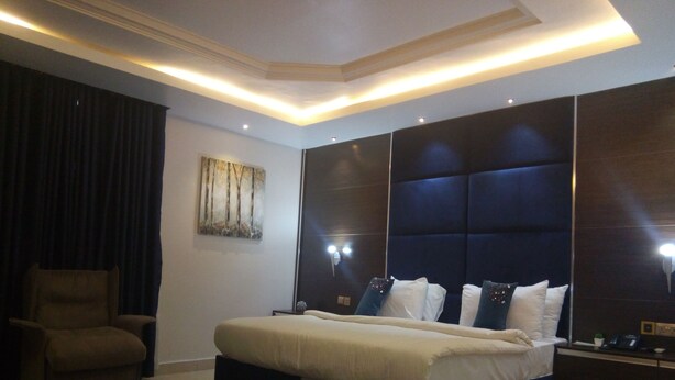 Executive Room | Desk, free WiFi, bed sheets - Saabhi Hotel Jabi (Abuja)
