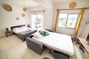 City-Apartment, 1 Doppelbett und Schlafsofa, Bergblick (1 Bedroom)
