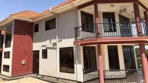 Unclassified image, 2 of 28, button - Marina Lake View Apartments (Jinja)