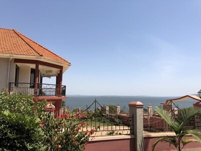 Marina Lake View Apartments