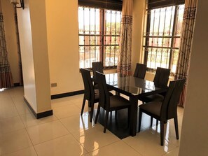 Departamento familiar | Servicio a la habitación