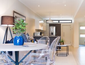 Exclusive Apartment | In-room dining