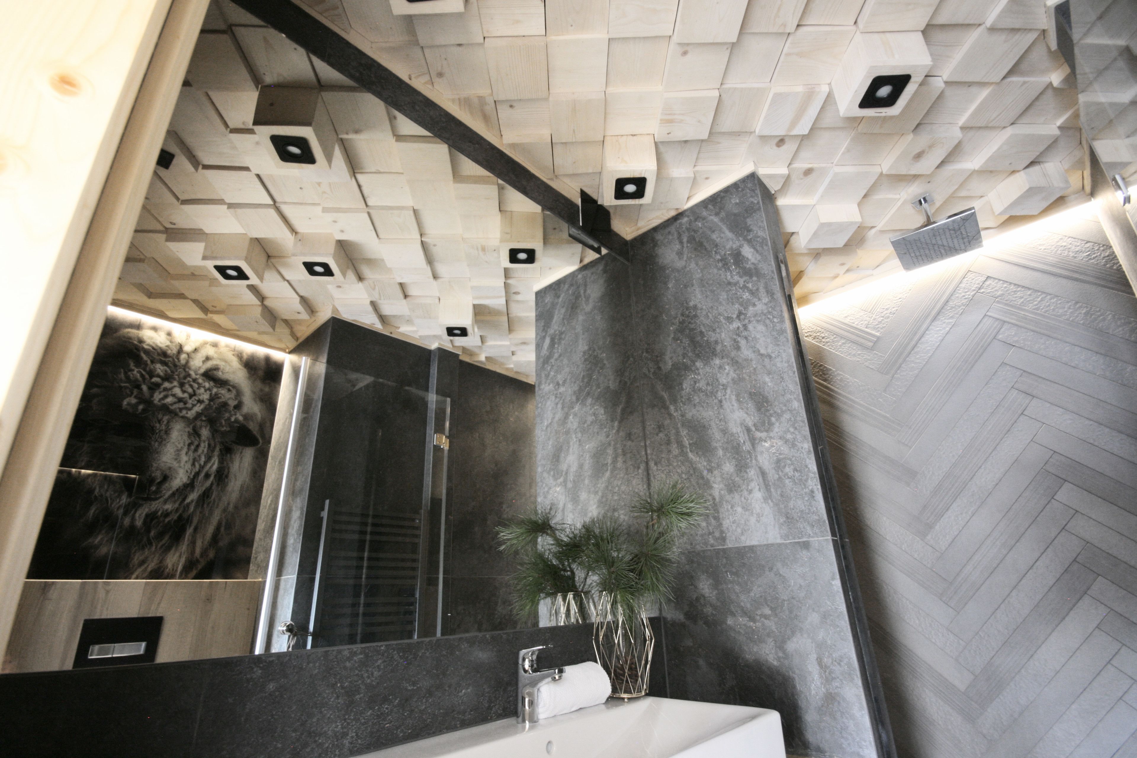 Chalet Design, patio | Salle de bain | Serviettes fournies
