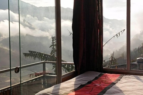 Desk, blackout drapes, iron/ironing board, free WiFi