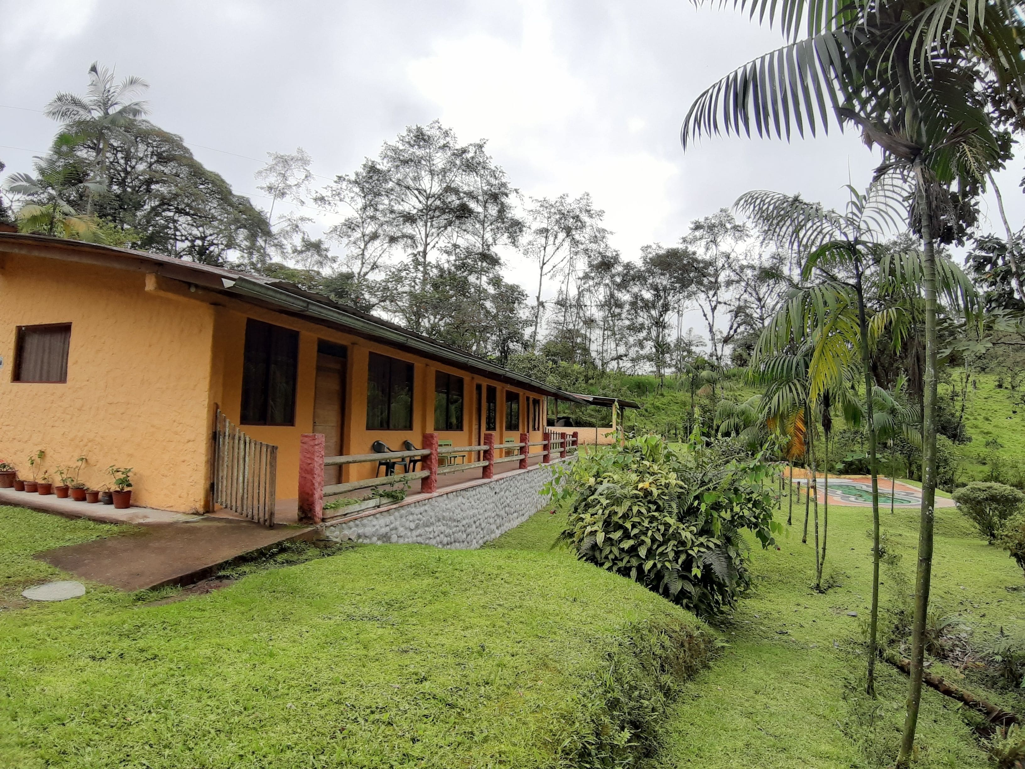 Mindo Loma Bird Lodge