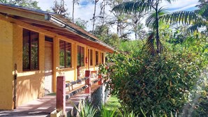 Front of property - Mindo Loma Bird Lodge (Mindo)