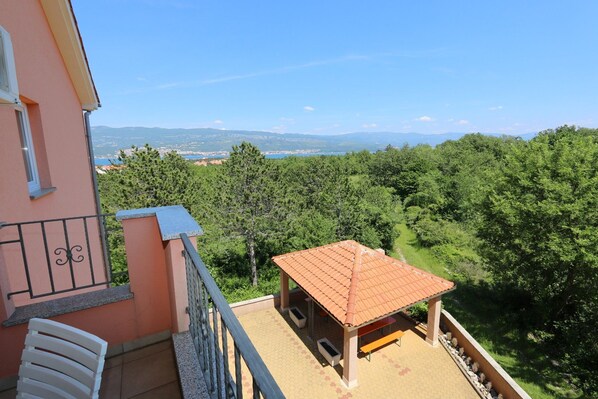 Property grounds - Apartments Dudovic Damir (10033-A4) - Silo - island Krk (Silo - island Krk)