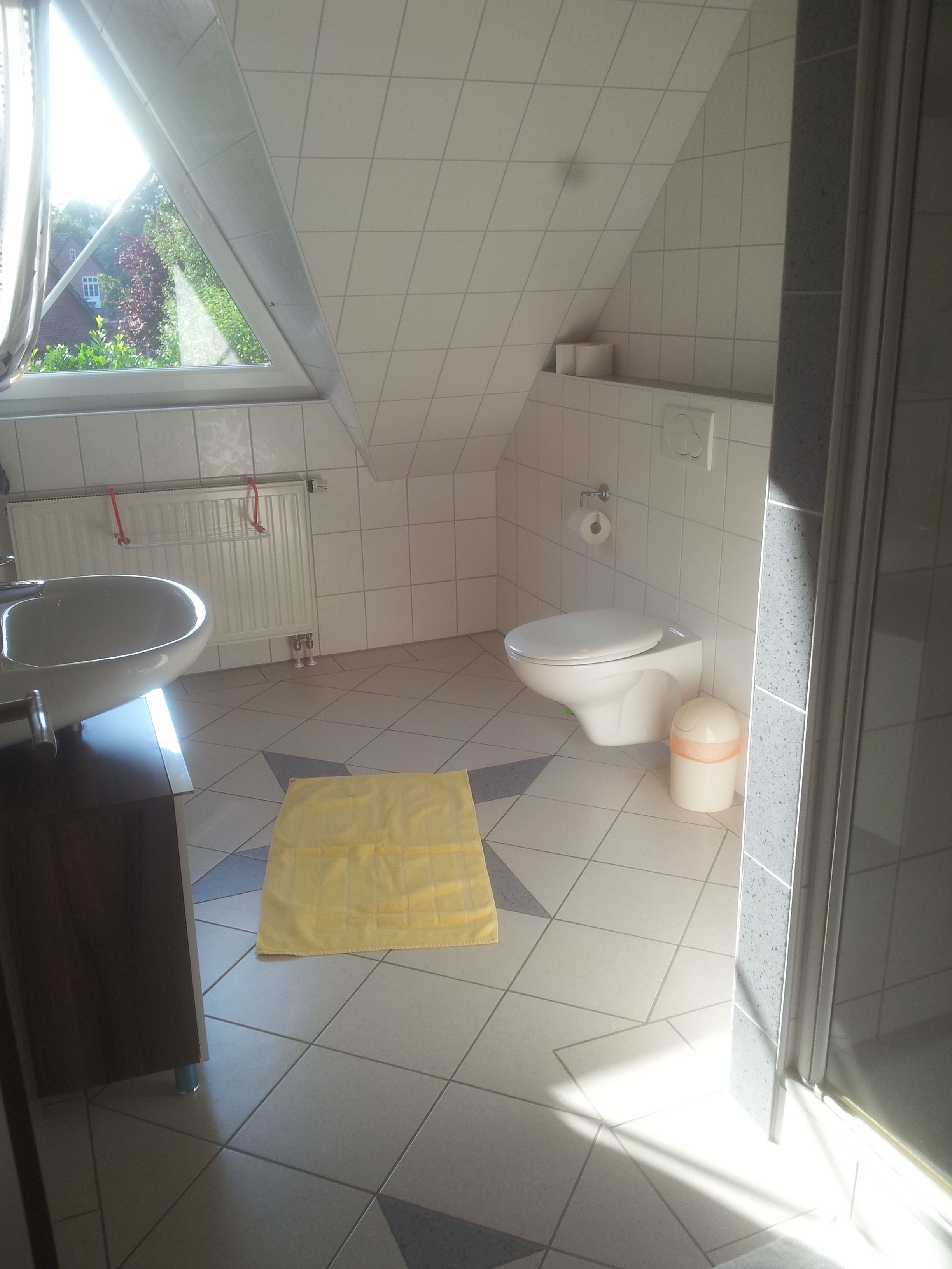 基本公寓, 1 間臥室 (incl. cleaning fee 12 EUR) | 浴室 | 淋浴設備、提供毛巾、番梘、廁紙