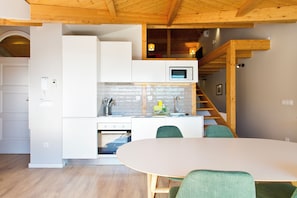 Private kitchen - RVA São João Novo Apartments (Porto)