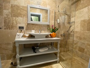 Family Room, Multiple Beds, Pool View | Minibar, individually decorated, desk, free WiFi - Mara Koyici Hotel (Cesme)