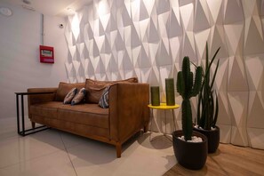 Reception - Leblon Design Hotel (Rio de Janeiro)
