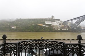 View from property - RVA Gustavo Eiffel Apartments (Porto)