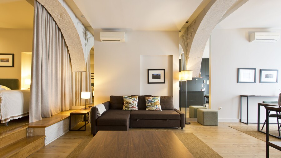 RVA Gustavo Eiffel Apartments