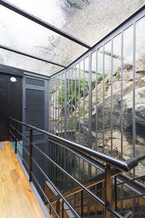 Iron/ironing board, free cots/infant beds, free WiFi, bed sheets - RVA Gustavo Eiffel Apartments (Porto)