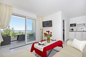 Leilighet | Oppholdsrom | TV