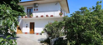 Apartment Car Marica