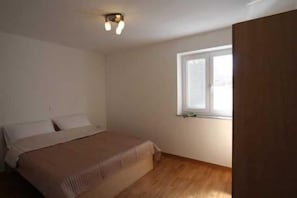 2 bedrooms, free WiFi, bed sheets - Apartment Djakovic Deni 1 (Silo - island Krk)