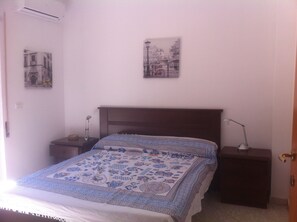 3 bedrooms, iron/ironing board, travel crib, WiFi