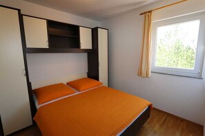 2 bedrooms, free WiFi, bed sheets