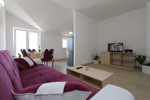 TV - Apartment Sucic Iva i Tea (86111-A4) (Soline - island Krk)