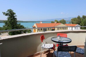 Outdoor dining - Apartment Sucic Iva i Tea (86111-A4) (Soline - island Krk)