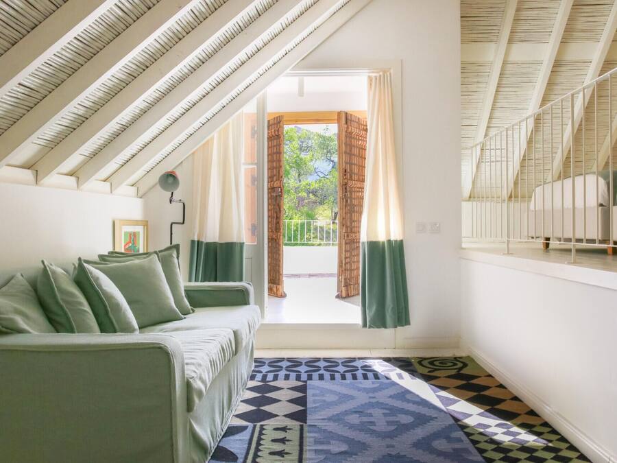 Deluxe Suite, Terrace | Living area | 60-cm flat-screen TV with digital channels, TV