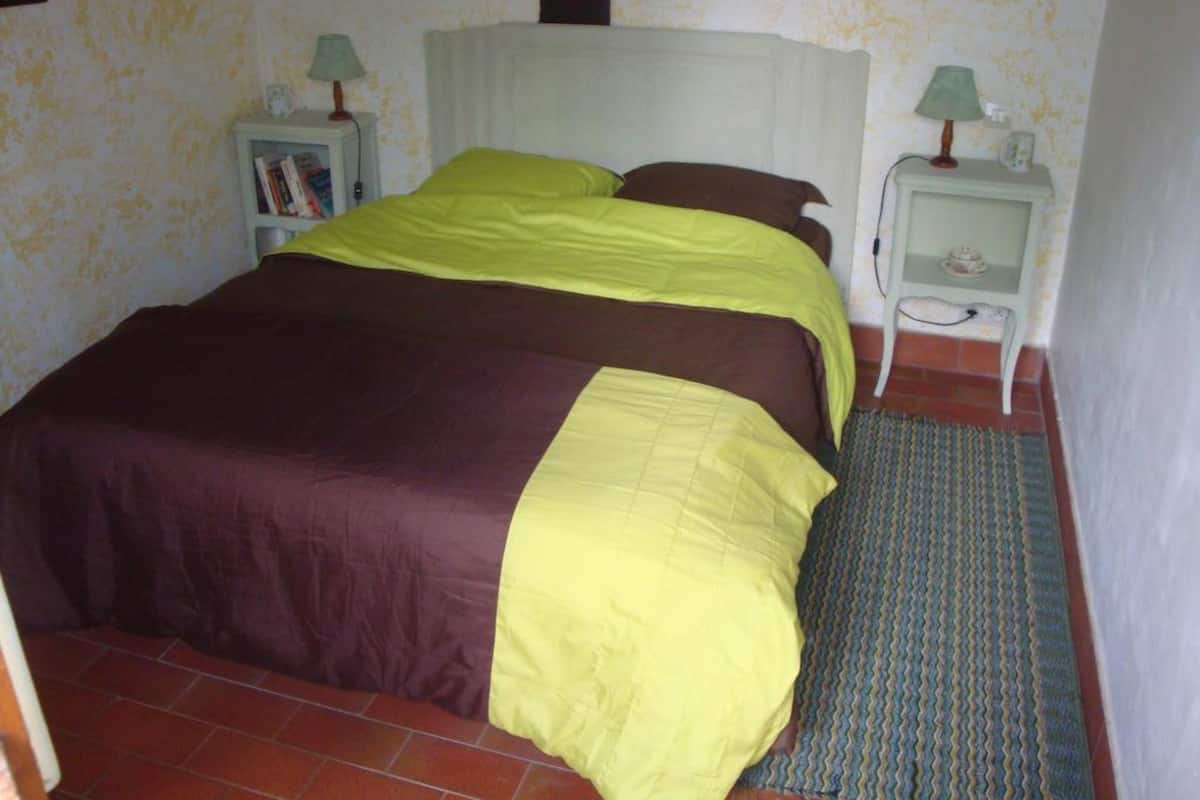 Individually decorated, individually furnished, iron/ironing board