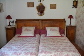 Individually decorated, individually furnished, iron/ironing board