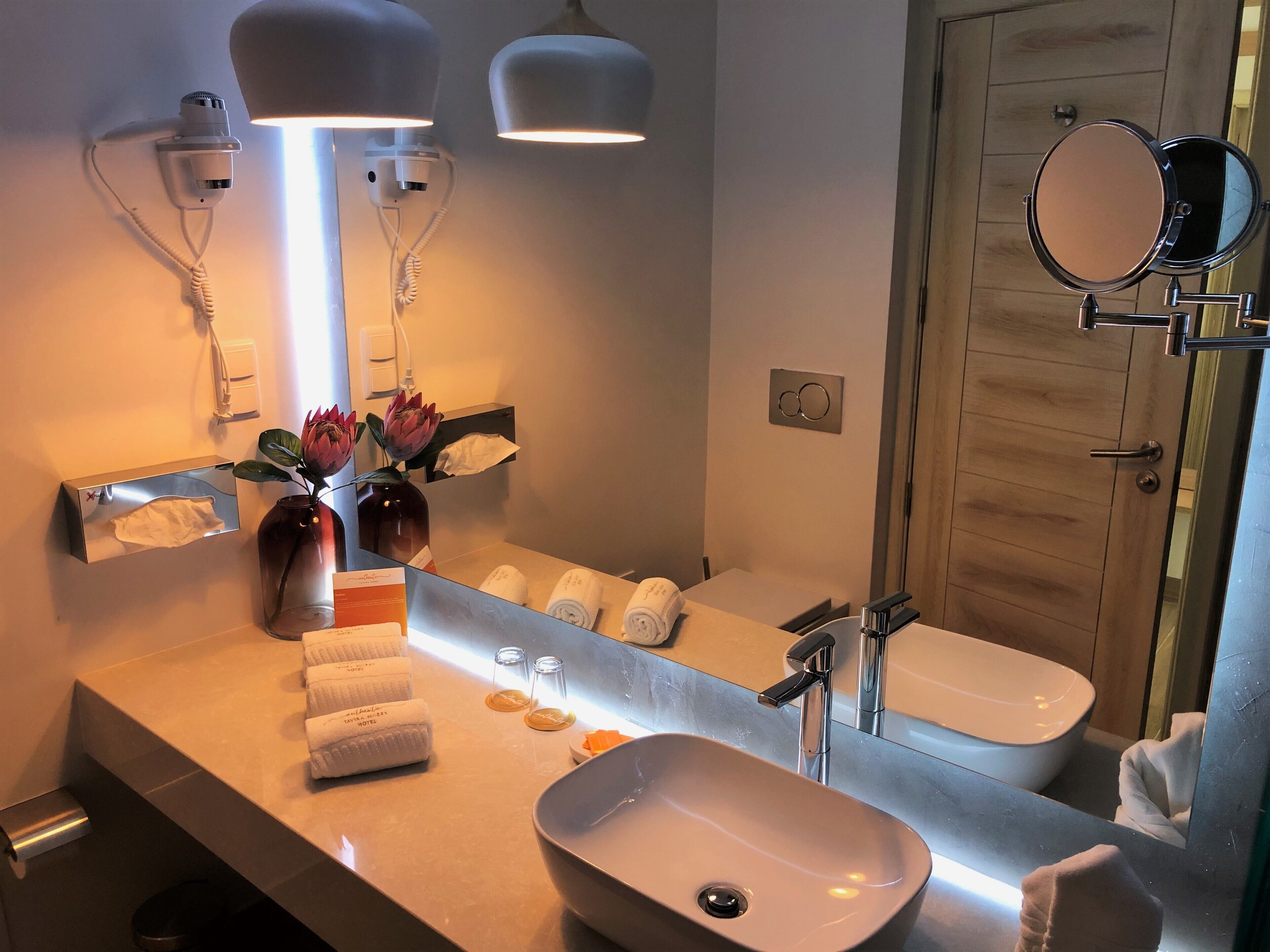 superior double room, city view | bathroom | shower, hair dryer, towels, soap