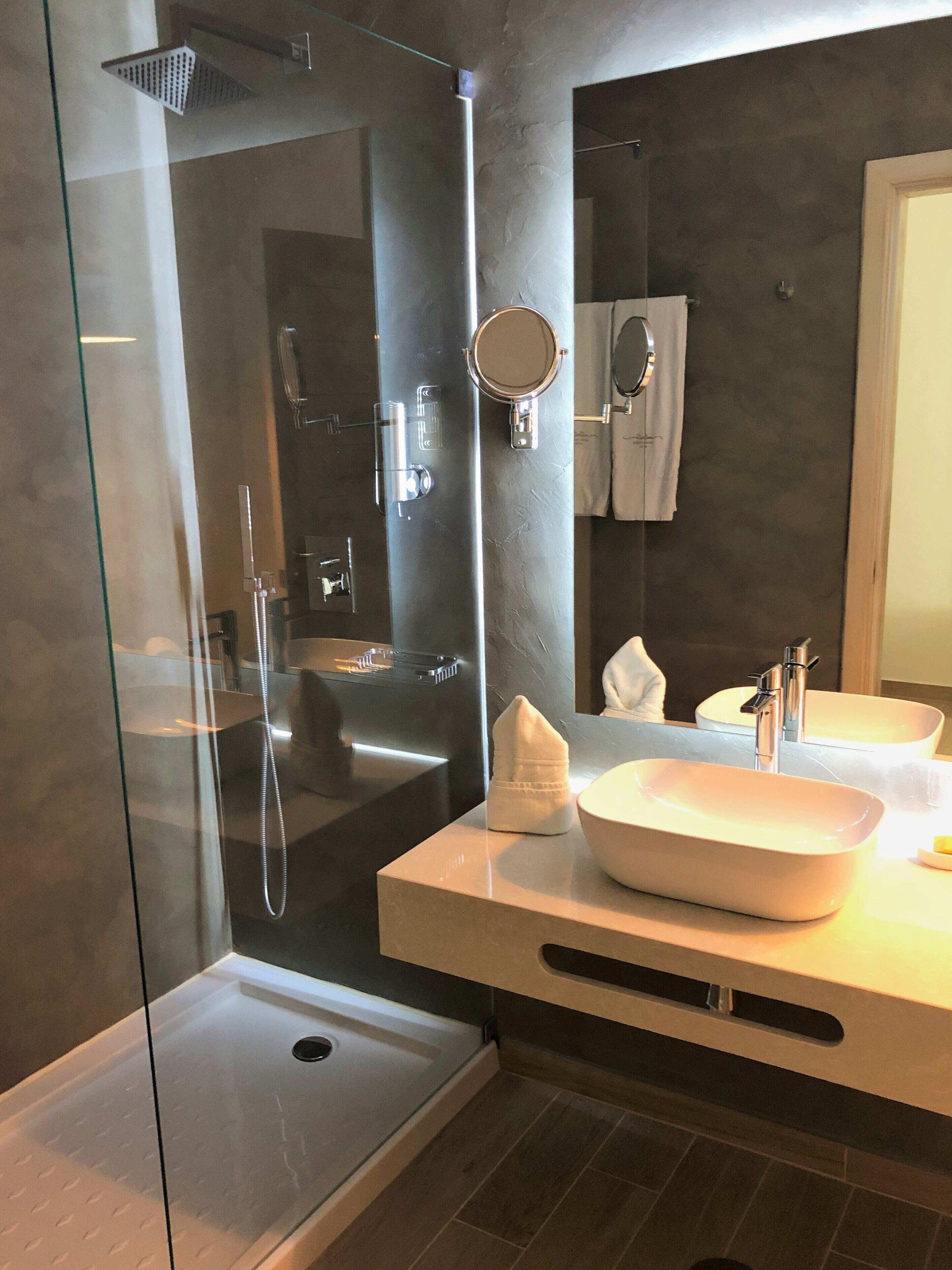 superior double room, city view | bathroom | shower, hair dryer, towels, soap