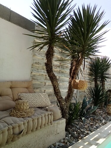 *** Cosy new bungalow*** private heated swimming pool with sun deck