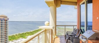 PORTOFINO ISLAND RESORT