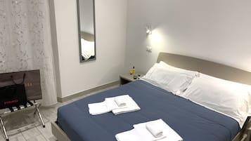 ห้องซูพีเรียดับเบิล, เตียงควีนไซส์ 1 เตียง | ตู้นิรภัยในห้องพัก, โต๊ะทำงาน, Wi-Fi ฟรี, ผ้าปูที่นอน