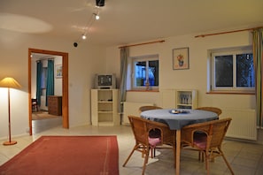 Dining - Center near apartment in historic city villa (DBR)