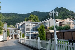 Lối vào nơi lưu trú
