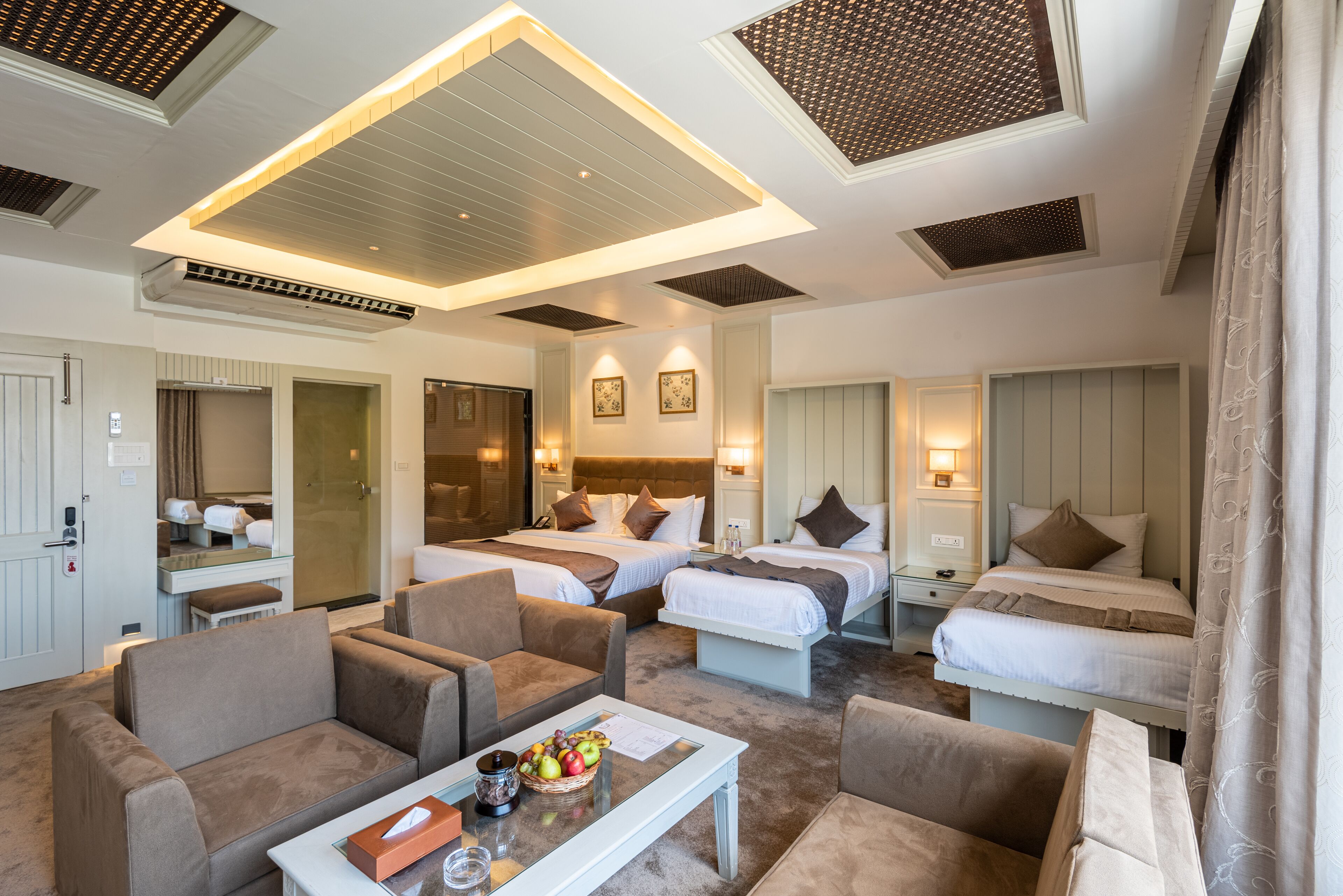 Premium bedding, in-room safe, individually furnished, desk