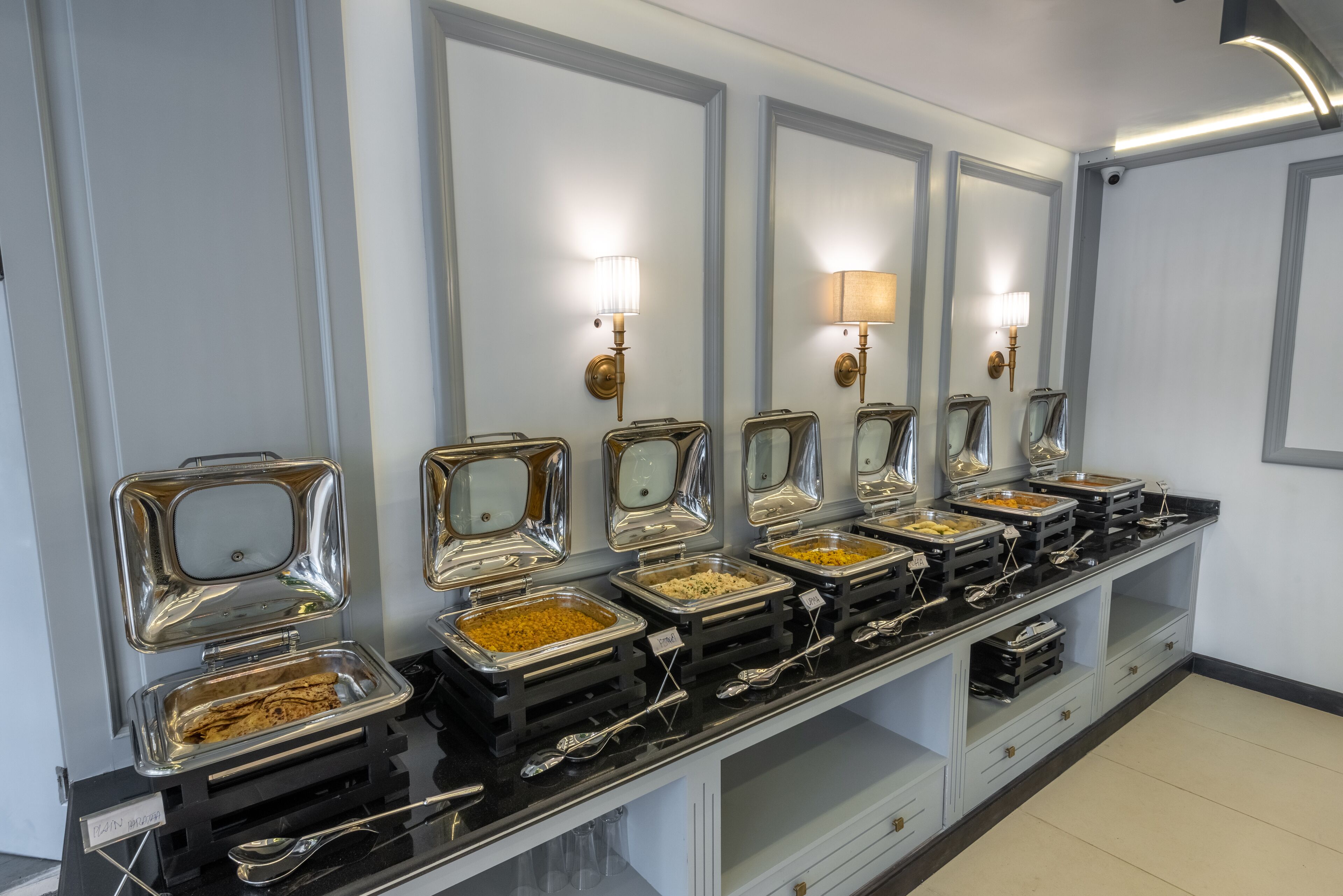 Daily buffet breakfast (INR 300 per person)