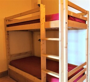 Room - Ground floor, balcony, parking, tv, ski locker, 39m², Pra Loup (Uvernet-Fours)