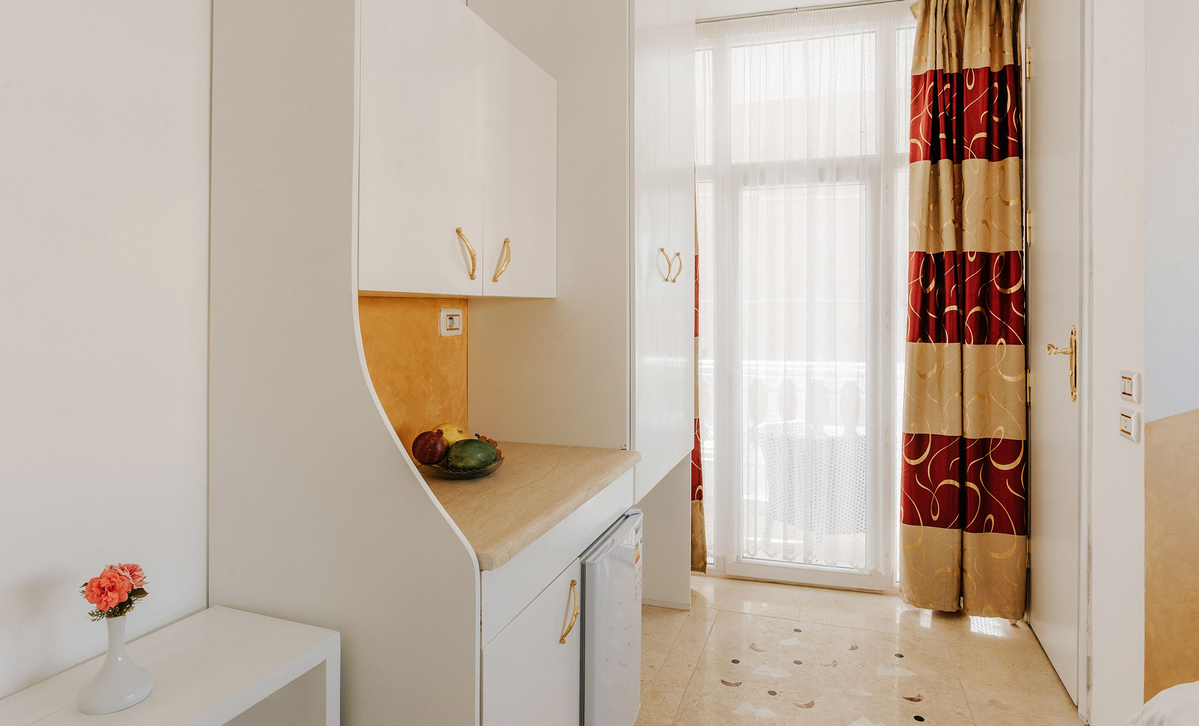 panoramic double room (double room with pyramids view) | 2 bedrooms, minibar, soundproofing, free wifi