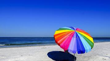 Beach nearby, white sand, free beach shuttle, beach cabanas