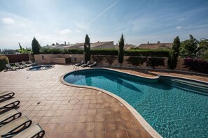Pool - Apt. Arribas @ the Mar da Luz  Resort in Praia da Luz, Porto Dona Maria (Praia da Luz)