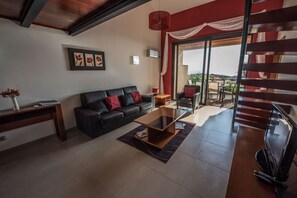 TV - Apt. Arribas @ the Mar da Luz  Resort in Praia da Luz, Porto Dona Maria (Praia da Luz)