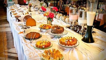 Desayuno buffet incluido todos los días