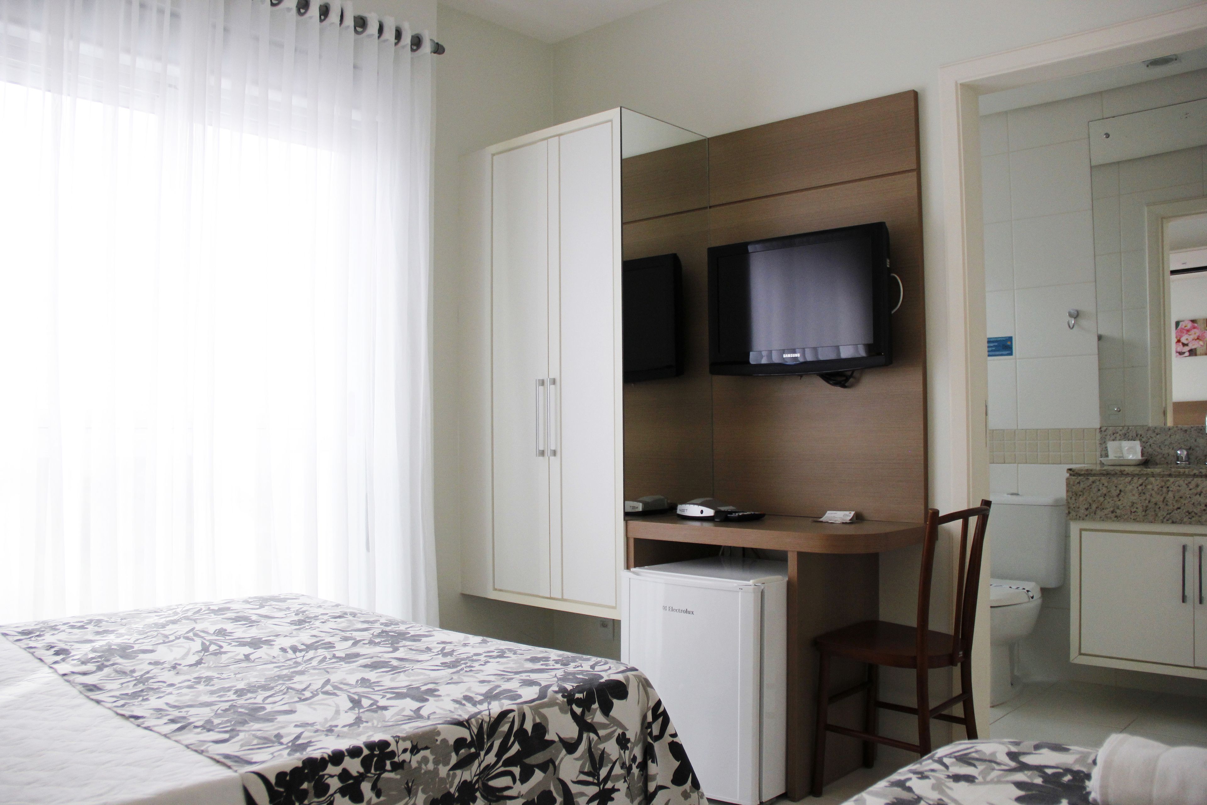 deluxe triple room | minibar, in-room safe, free wifi