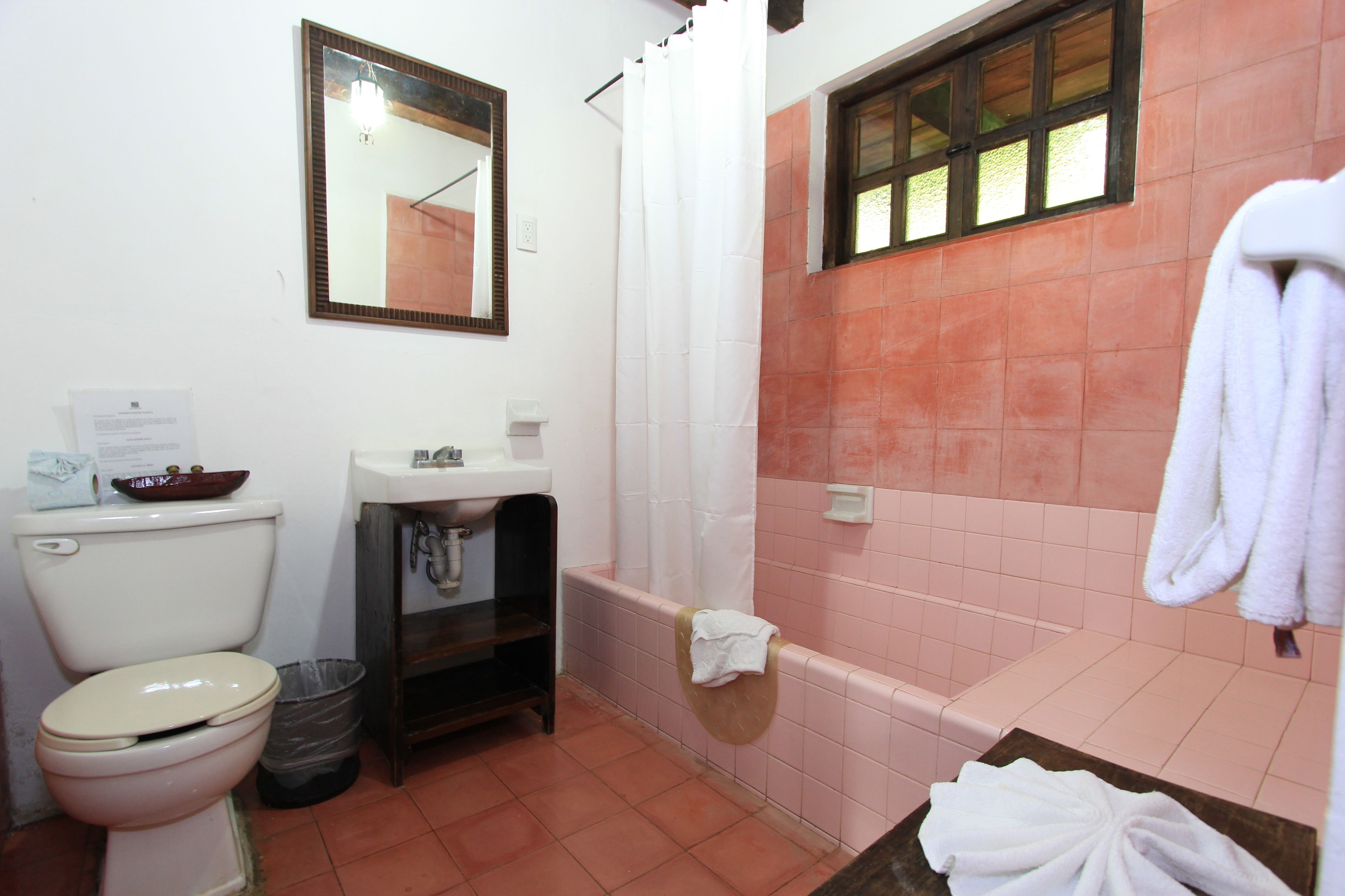 triple room, garden view | bathroom | shower, free toiletries, towels